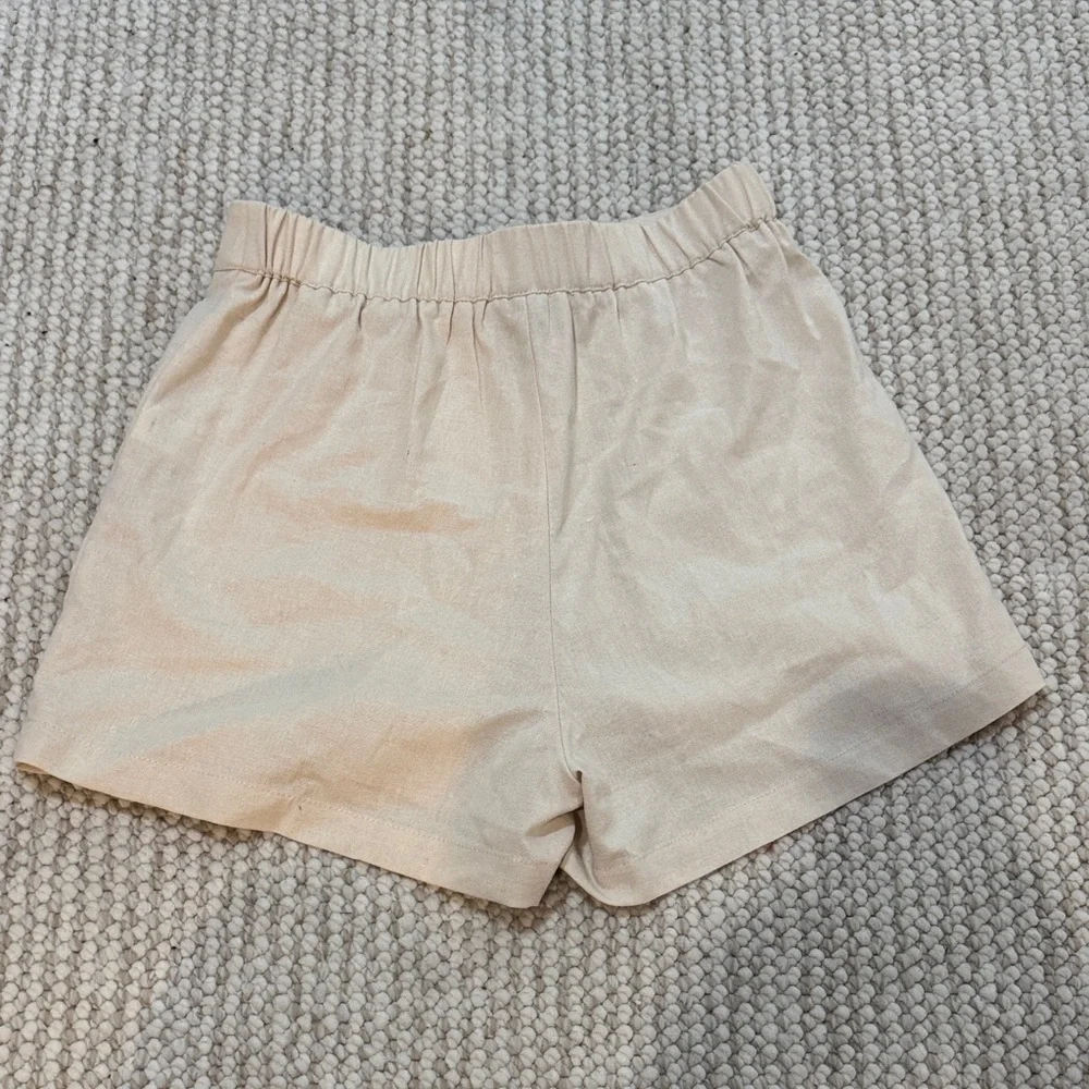 Stretch Khaki shorts high waisted - Picture 3 of 3